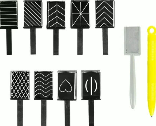 11-Piece Magnetic Nail-Art Kit Collection